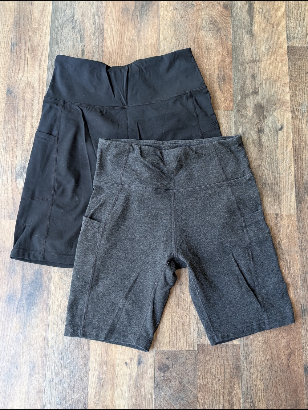 Baleaf Women's High-Waist Pocket Bike Shorts in Black & Charcoal